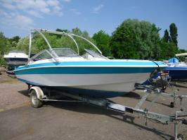 LARSON 5.5 CABIN CRUISER Occasion de 1995